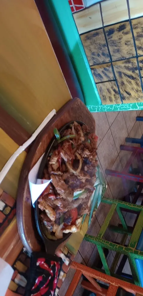 Parrilla Fiesta Pork Steak Chicken Mix